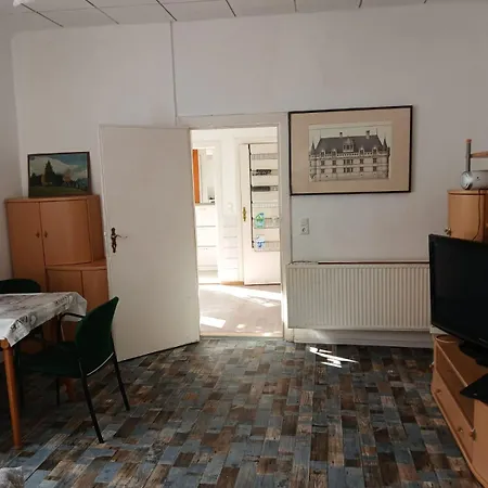 Apartment Mit Garten Zentral *